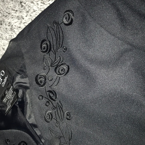 Black Blazer - Picture 2 of 6